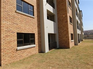 2 Bed Apartment in Cosmo City