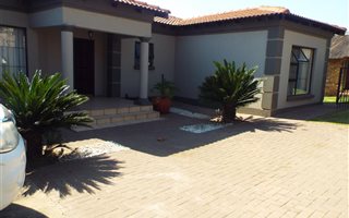 3 Bedroom House in Modelpark