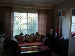 2 Bed Apartment in Paarl