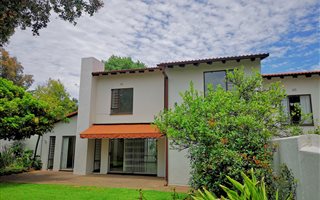 3 Bedroom Townhouse in Epsom Downs