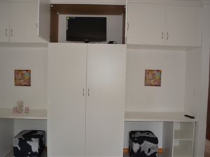 5 Bed House in Bergsig