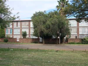 2 Bed Flat in Ravensklip