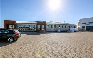 1005 m² Industrial space in Beacon Bay