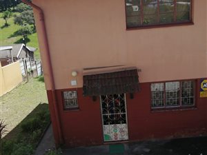 2 Bed House in Risecliff