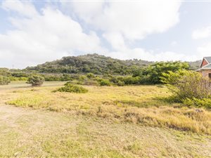1179 m² Land available in Hersham