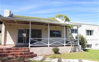 4 Bedroom House in Hout Bay and surrounds