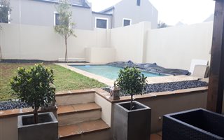 3 Bedroom Duplex in Kelderhof Country Village