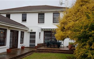 4 Bedroom House in Rondebosch