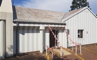 280 m² Office Space in Fransville