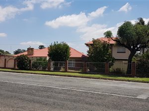 3 Bed House in Kempton Park Central