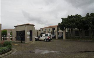 140 m² Office Space in Kenilworth