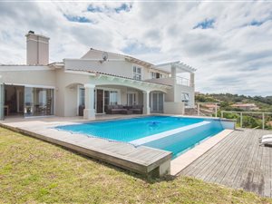 5 Bed House in Schoongezicht