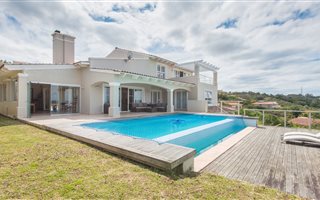 5 Bedroom House in Schoongezicht