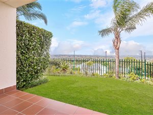 2 Bed Apartment in Constantia Kloof