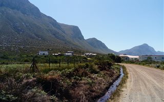 900 m² Land available in Bettys Bay