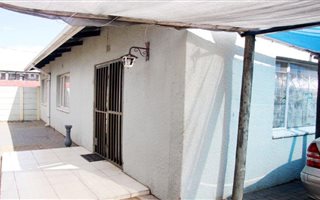 2 Bedroom Townhouse in Homelake