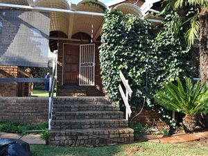 3 Bed House in Rietvalleipark