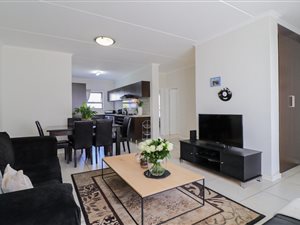 3 Bed Flat in Greenstone Ridge