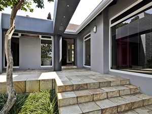 4 Bed House in Dewetshof