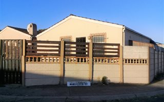 2 Bedroom House in Mitchells Plain