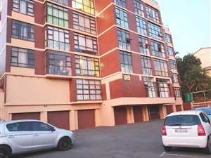 2 Bed Apartment in Amanzimtoti