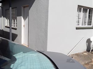 1 Bed Garden Cottage in Robertsham