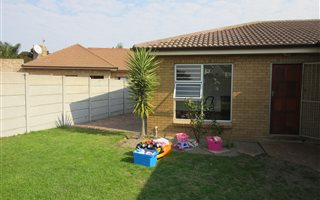 3 Bedroom House in Protea Heights