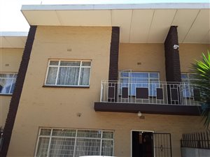 2 Bedroom Townhouse in Vanderbijlpark Central