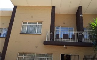 2 Bedroom Townhouse in Vanderbijlpark Central