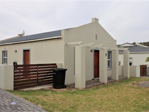 3 Bed Townhouse in Stellenbosch Central