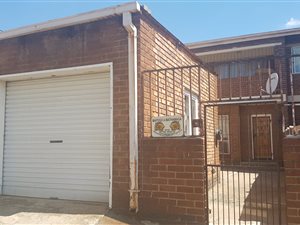 4 Bed Duplex in Rosettenville