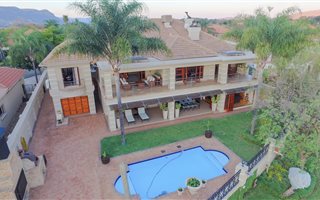 5 Bedroom House in Hartbeespoort Dam