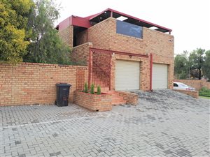 3 Bed Townhouse in The Reeds