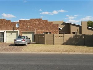 4 Bed House in Nigel Central