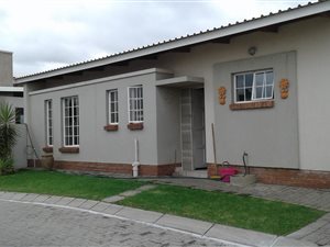3 Bedroom Townhouse in Rustenburg Central