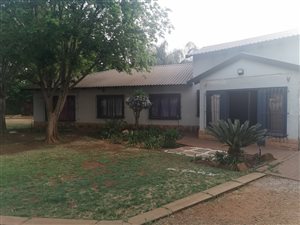 3 Bed House in Rynoue
