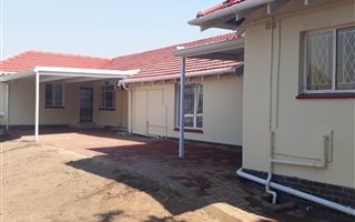 3 Bedroom Apartment in Berea West
