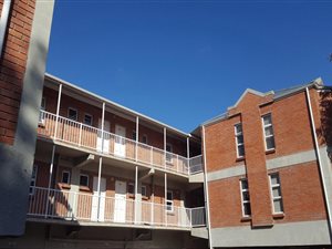 2 Bed Apartment in Grahamstown Central