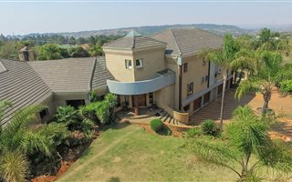 7 Bedroom House in Mooikloof Equestrian Estate