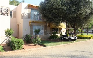 3 Bedroom Apartment in Kosmos