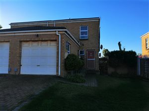 2 Bed House in Uitzicht