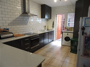 3 Bed Townhouse in Helderkruin