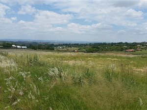 1.3 ha Land available in Sun Valley