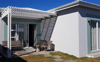 3 Bedroom House in Burgundy Estate
