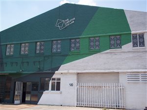 1500 m² Industrial space in Benrose