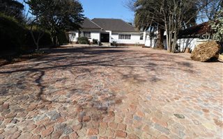 185 m² Office Space in Greenside