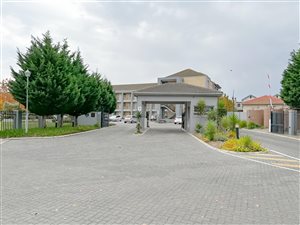 2 Bed Apartment in Kraaifontein Central