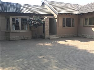 4 Bed House in Harmelia