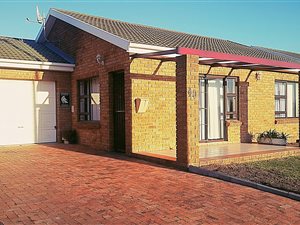 3 Bed House in Amandelrug