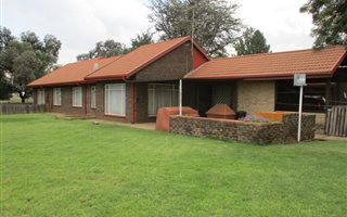 8696 m² Farm in Vereeniging Central